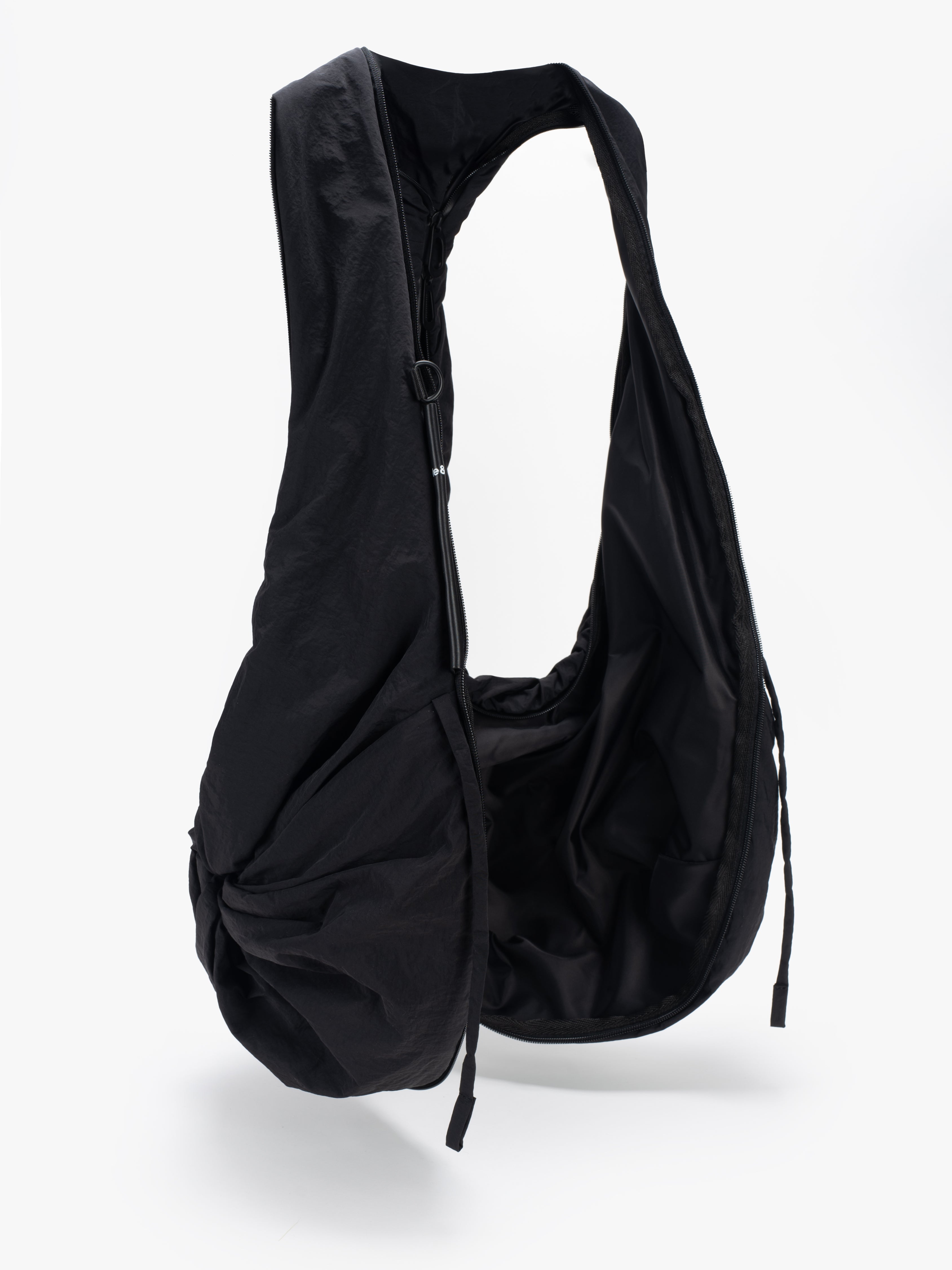 Po Smooth in Black from Côte & Ciel