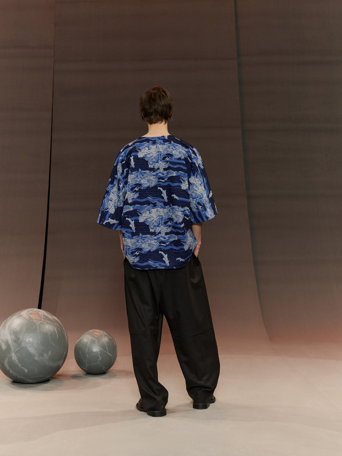 Dart Tee in Fishes Blue from Henrik Vibskov