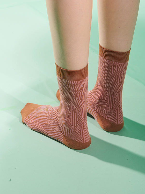 Henrik Vibskov - Handsome Hands Socks Femme in Brown Handsome Pink