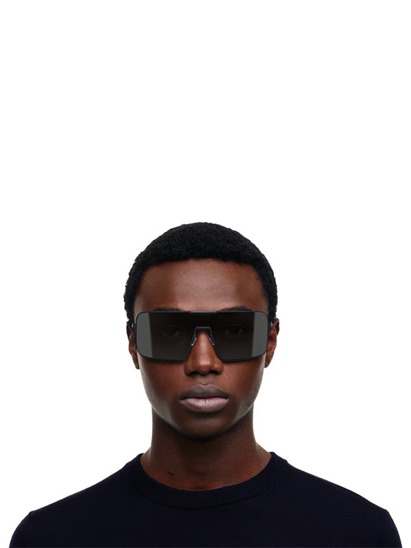 Navigator Sunshield MR004 in Black from Mykita x Rimowa