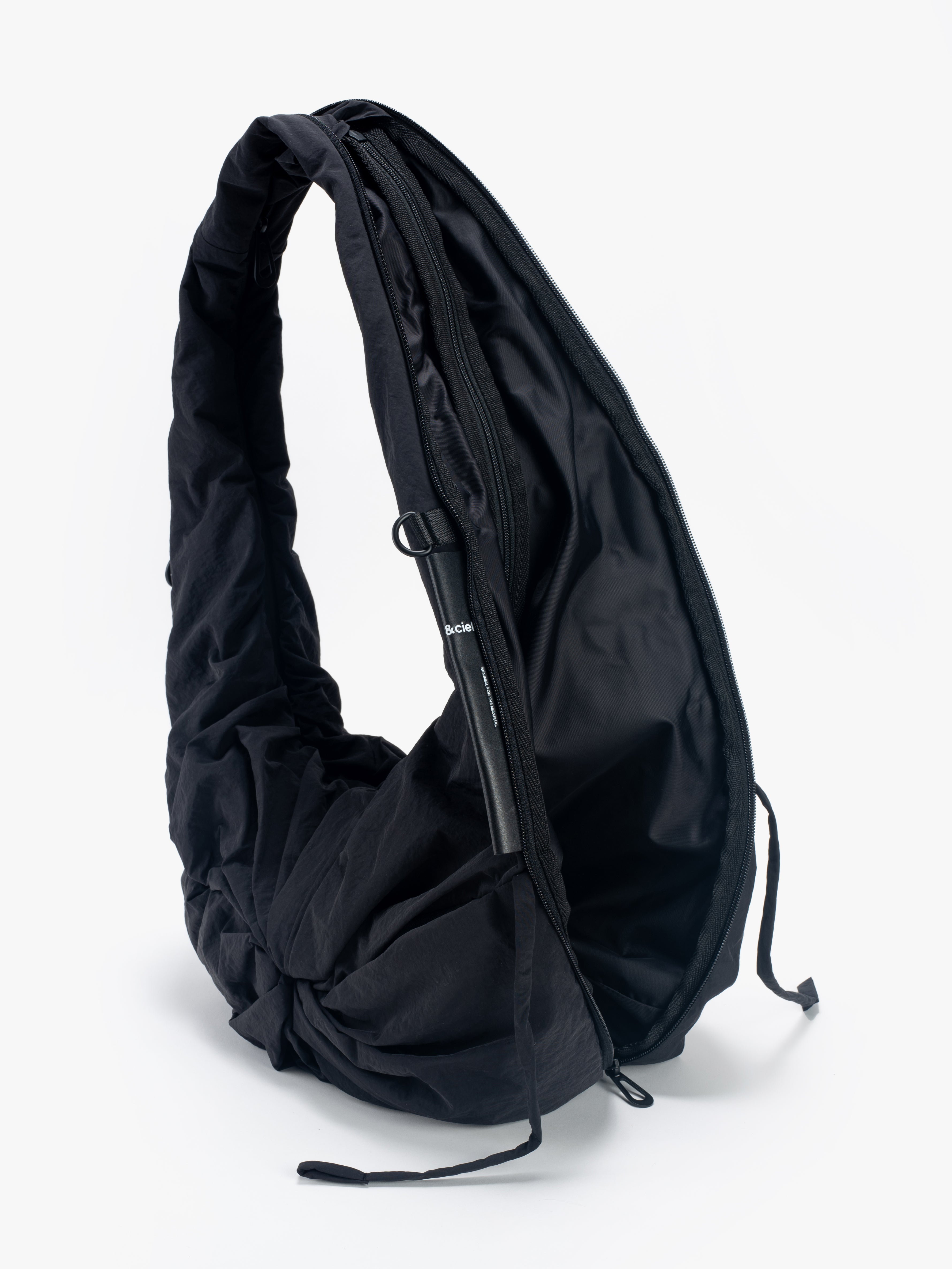 Po Smooth in Black from Côte & Ciel