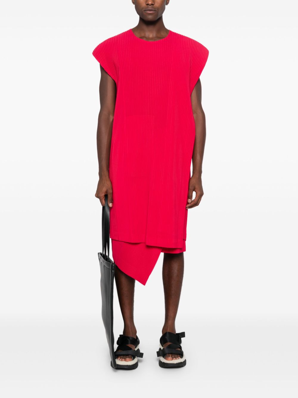 Issey Miyake Homme Plisse - Rectangle T-Shirt in Cherry Red 