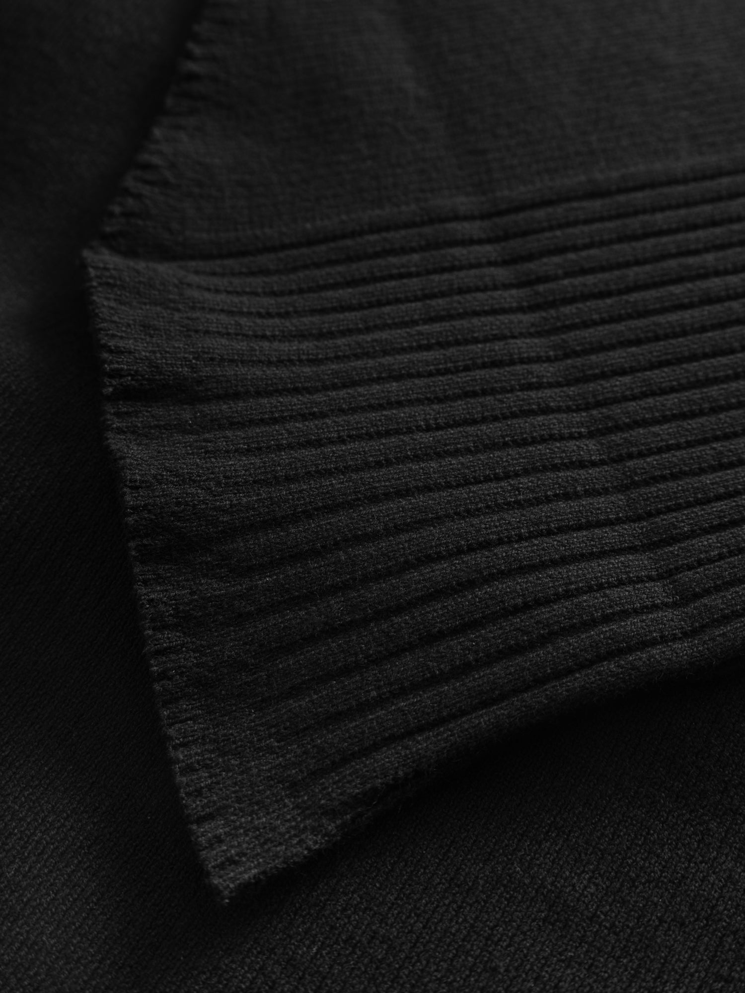 Square Rib AP Top in Black from Issey Miyake