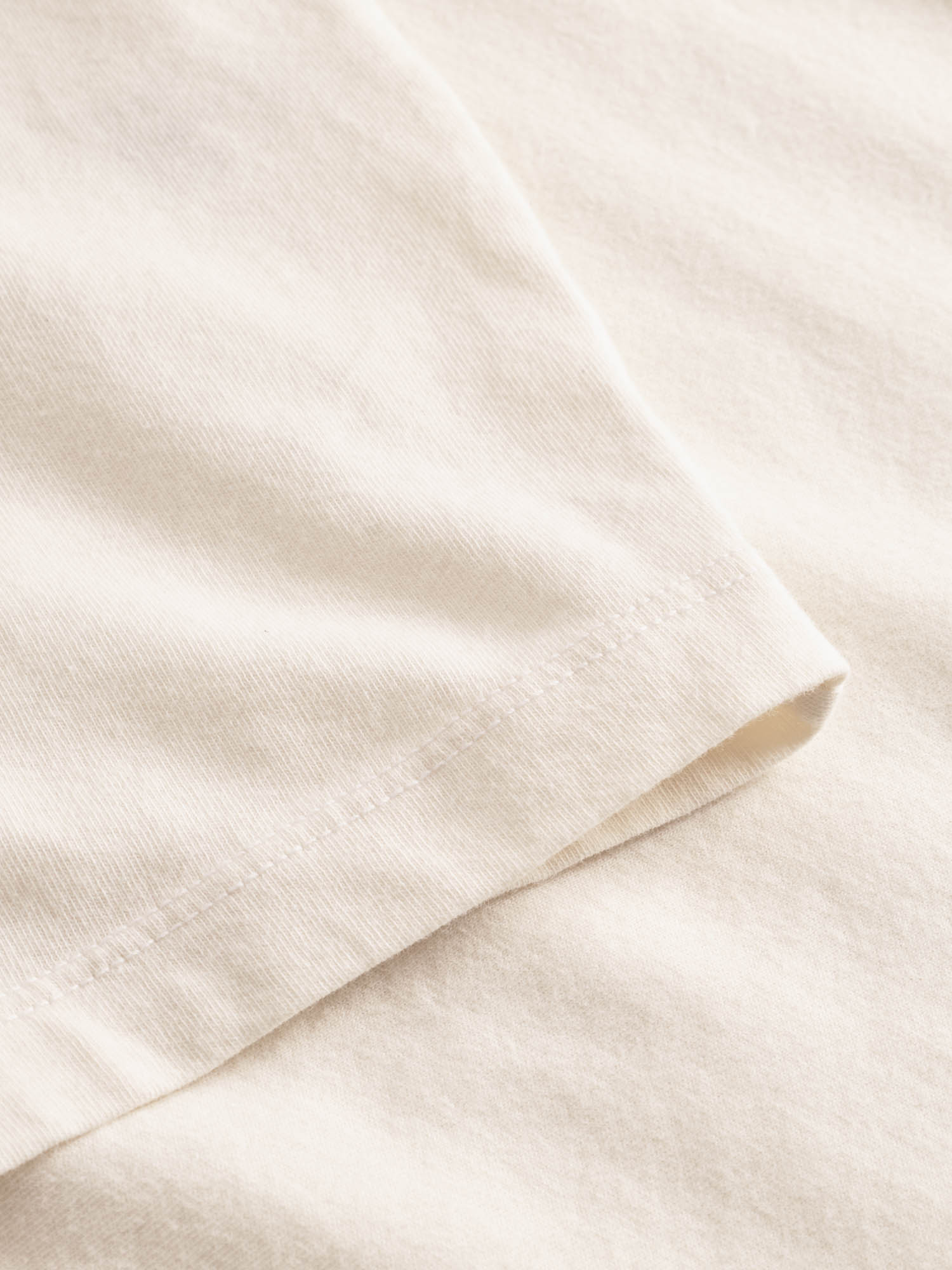 Black Crane - Loose Longsleeve Tee in Ivory